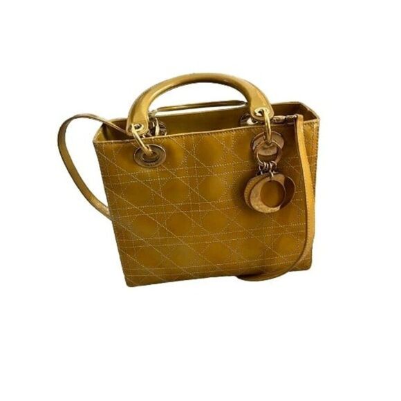 Gorgeous Dior Bag - Picture 1 of 12